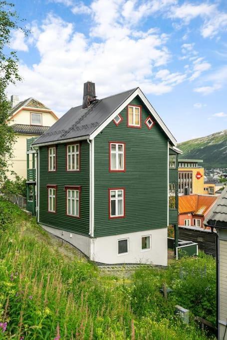 I Sentrum Av * Tromso